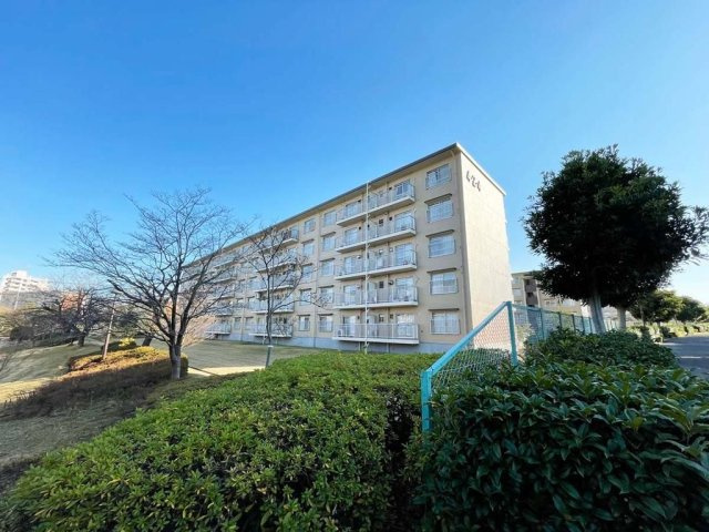 多摩市落合４丁目の中古マンションの外観