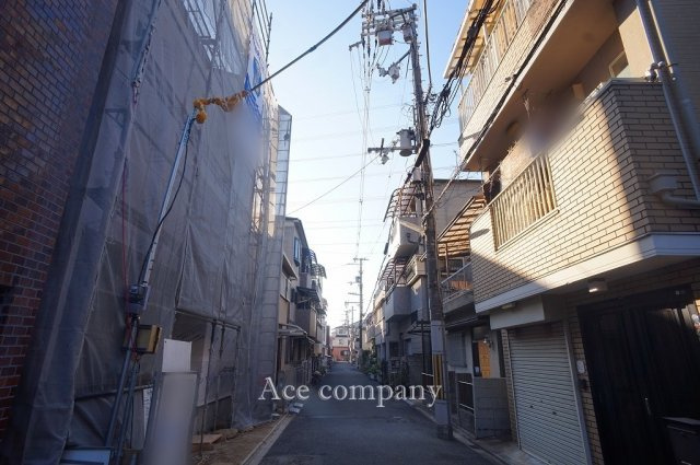 【内観：施工例】 | 東大阪市新池島町3丁目 | 【同社による同仕様の施工例】対面式のキッチンです♪