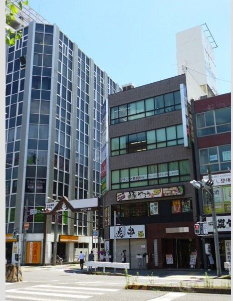 今池センタービルの外観