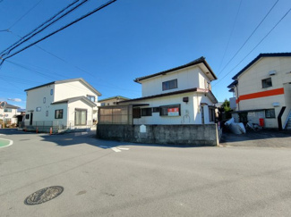 【外観】 | 甲斐市西八幡　オール電化中古戸建　カースペース3台