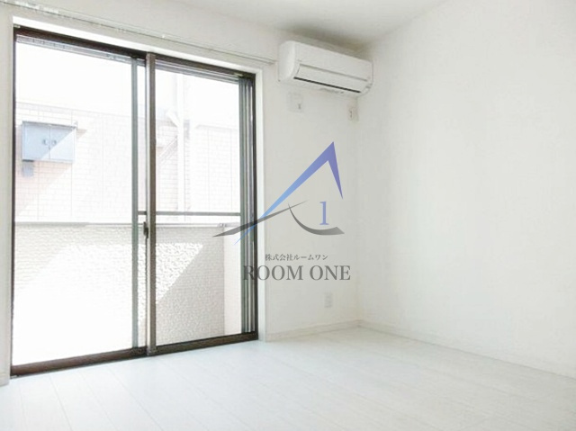 ロッソ・エ・ブルの居間・リビング|洋室のお部屋です。