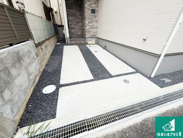 5(土)6(日)現地説明会！◆羽曳野市はびきの　限定1邸の駐車場|駐車スペース！散水栓があるので、こまめに愛車を洗えます！