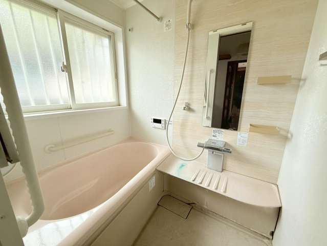 埼玉県狭山市広瀬台1丁目　中古戸建の浴室|落ち着いた空間のお風呂です