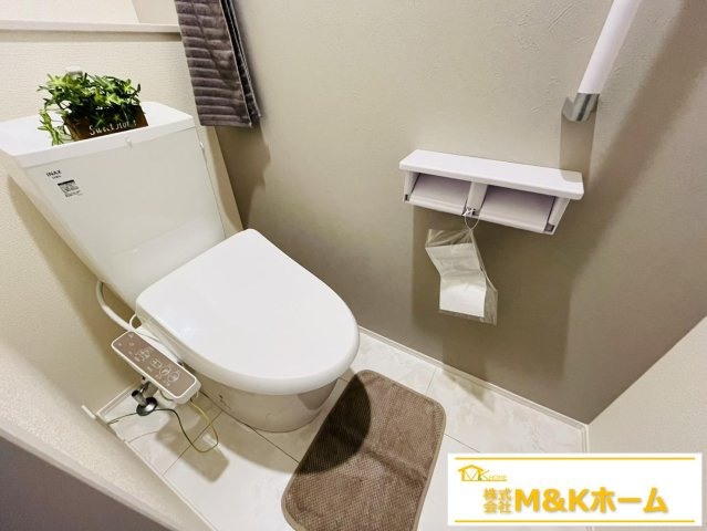 常滑市大和町1丁目　全5棟　1号棟のトイレ|トイレ　温水洗浄便座付きです♪