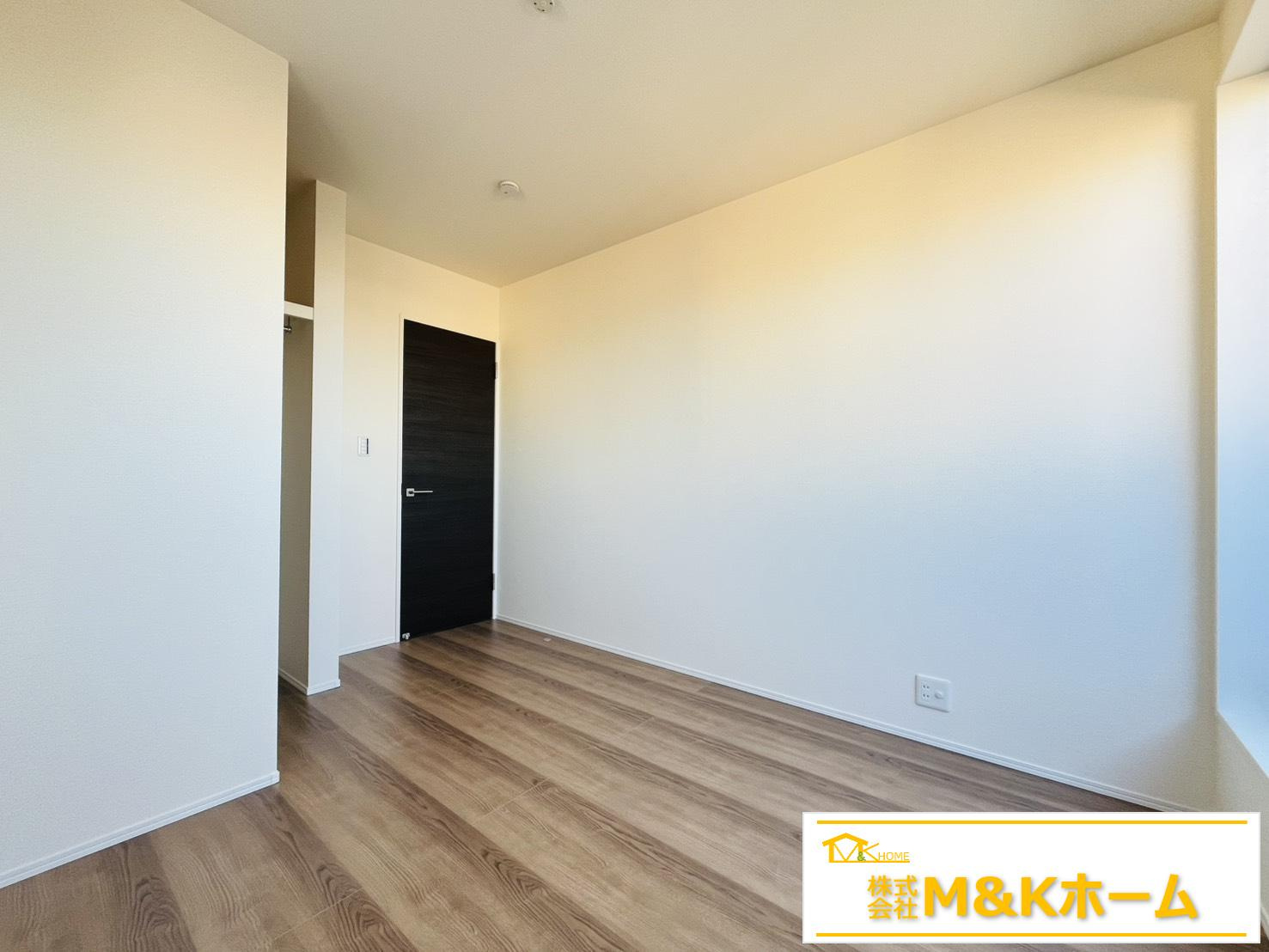 常滑市大和町1丁目　全5棟　1号棟の洋室|洋室5.06帖　陽当り良好☆