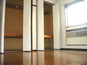 タウンコートの洋室