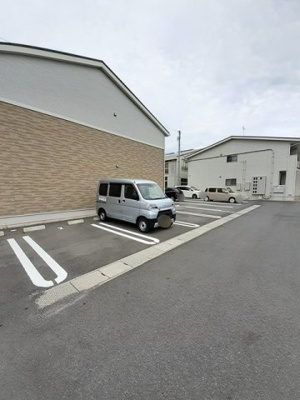 【駐車場】 | メゾン・ド・アイローネⅡ