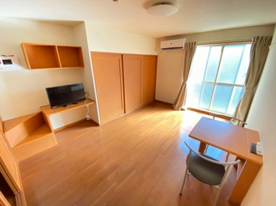 【居間・リビング】 | レオパレスせいゆう | 備品や設備仕様は号室等により異なります。現地をご確認下さい。