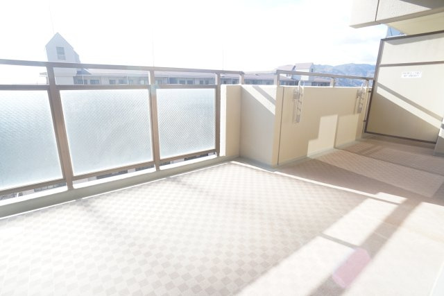 ラ・ビスタ宝塚エスティオ2番館のバルコニー