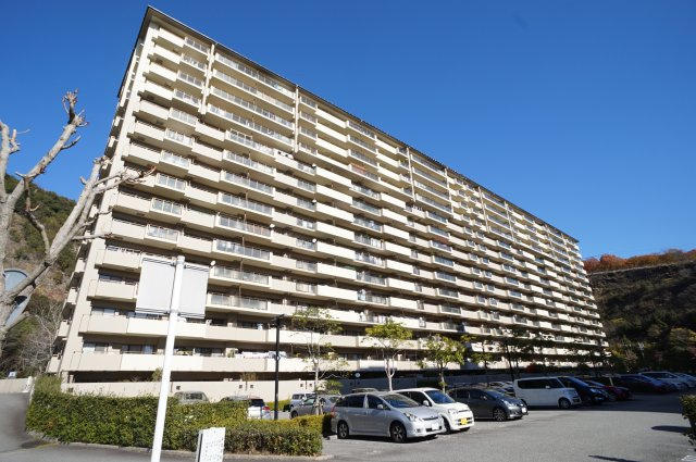 ラ・ビスタ宝塚エスティオ2番館の外観