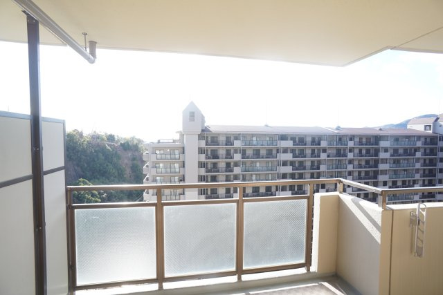 ラ・ビスタ宝塚エスティオ2番館のバルコニー