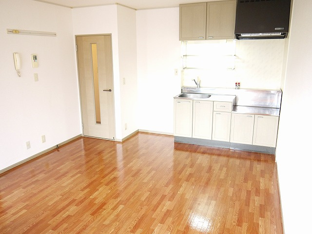 メゾン・ド クレール（櫟本町）の居間・リビング|ゆったり過ごせるリビングです