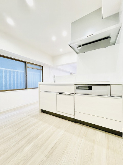 【キッチン】 | シティマンション薬院 | 食洗機×IHクッキングヒーターのキッチンで家事も時短！安心のオール電化で火事の心配も軽減されます◎