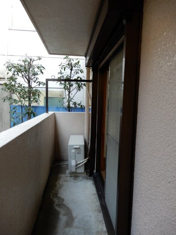 パールハイツ新大塚のバルコニー