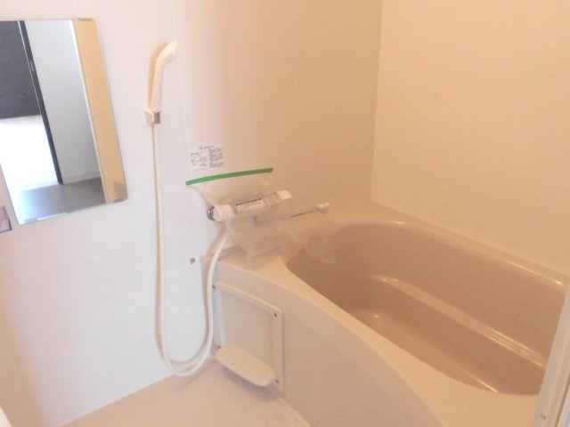 ジーメゾン明石魚住1の浴室|※別部屋