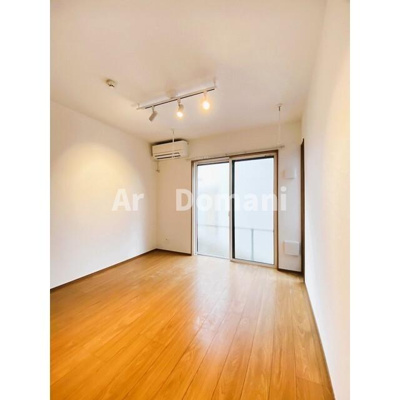 【居間・リビング】 | ベルン