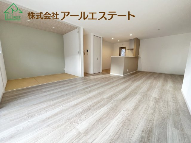 姫路市奥山　　　中古戸建の居間・リビング