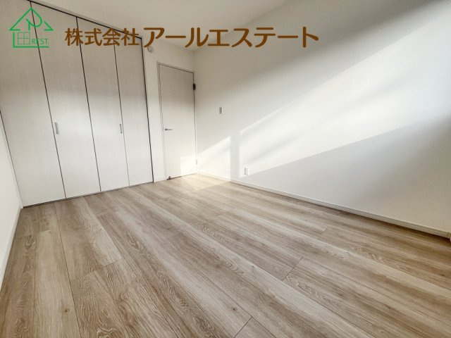 姫路市奥山　　　中古戸建の洋室