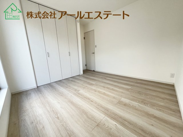 姫路市奥山　　　中古戸建の洋室