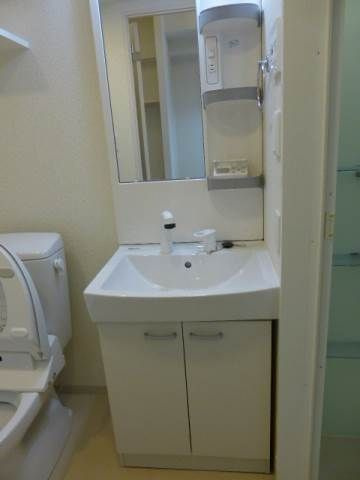 リヴシティ清澄白河の独立洗面台