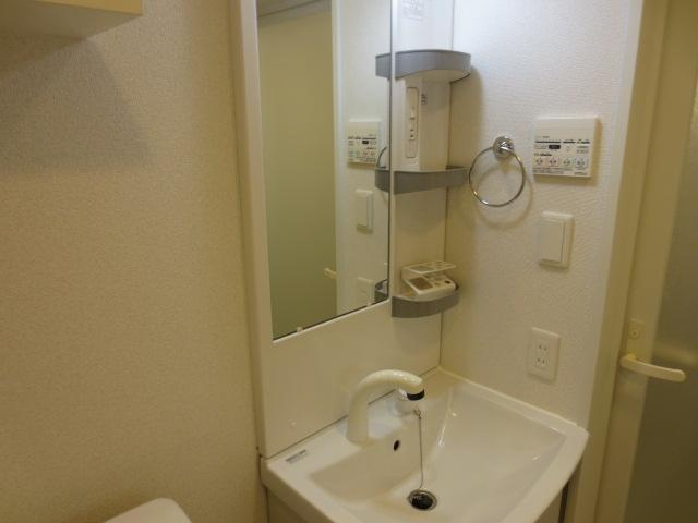 リヴシティ清澄白河の独立洗面台