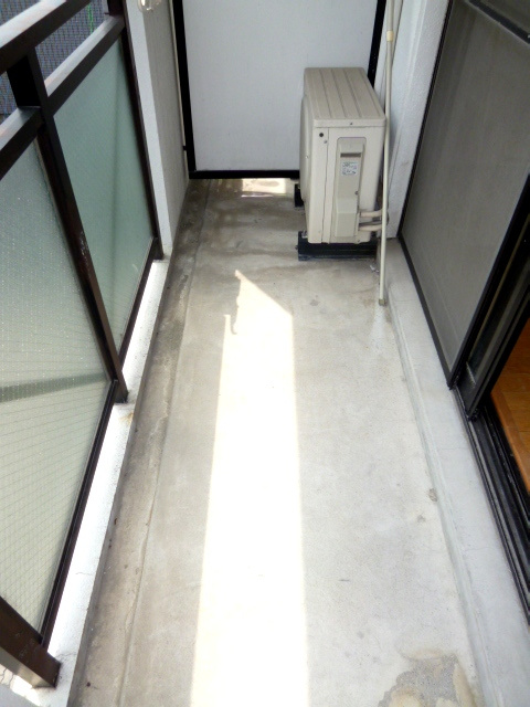 ドマーニASOU【キャッシュバック対象物件】のバルコニー|バルコニーからの眺めを楽しみながら食事をしませんか