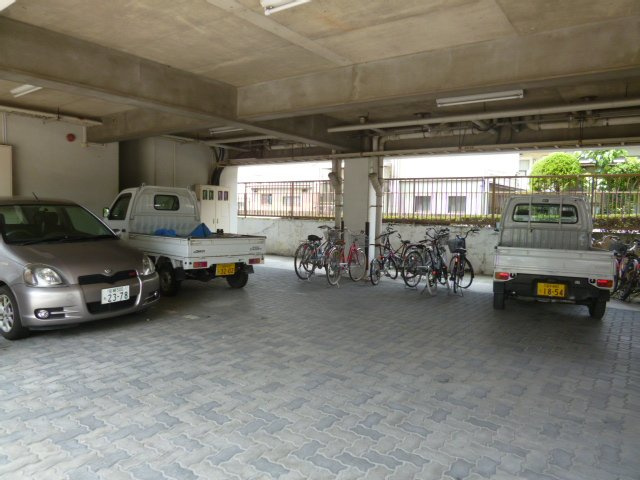 ドマーニASOU【キャッシュバック対象物件】の駐車場|駐車場完備です