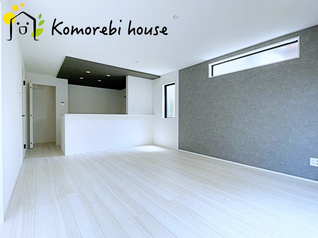 桶川市朝日　3期　新築一戸建て　グラファーレ　の居間・リビング|おしゃれな居間です