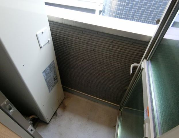 高石市千代田１丁目のハイツのバルコニー