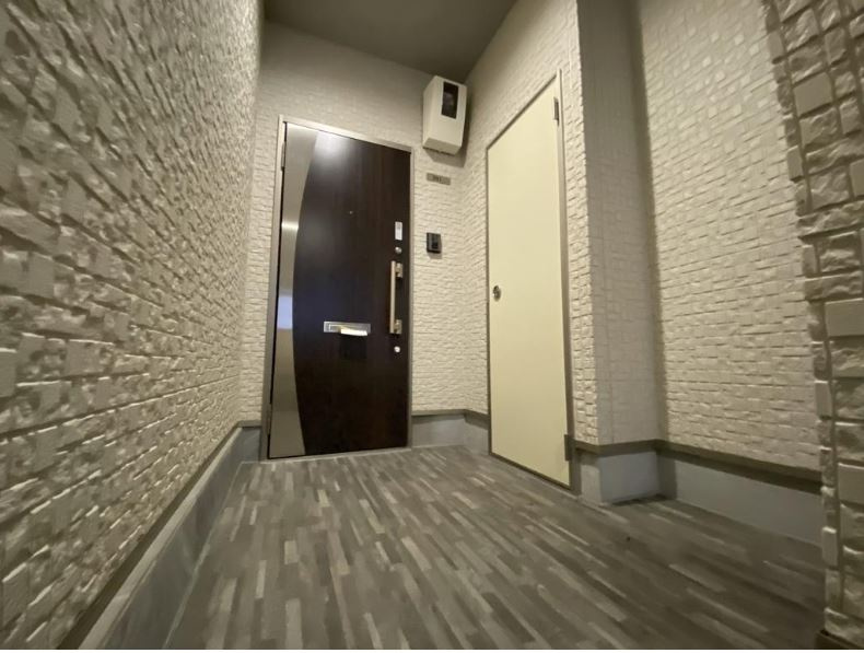 高石市千代田１丁目のハイツの玄関|きれいな玄関です