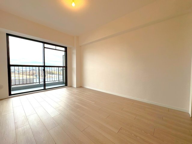 ◆２０２５年１２月リフォーム完了◆ペット飼育可能◆南向き３LDK◆ユニライフ宇治C棟の居間・リビング|リビング