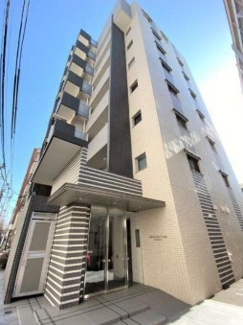 【外観】 | 鉄筋コンクリート造のがっちりとした建物。