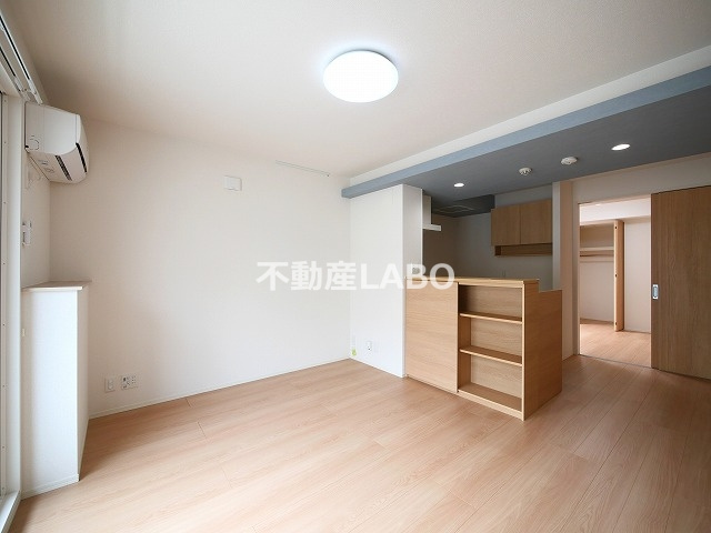 Clashist平野西Westの居間・リビング