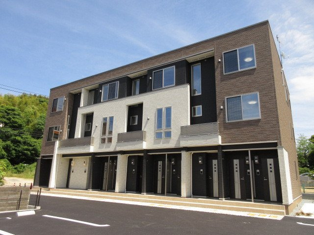 イースト　ヒルズ