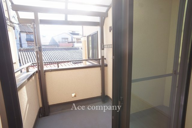 【バルコニー】 | 東大阪市稲田本町2丁目 | 南側のバルコニー☆雨除けテラス屋根付きです☆