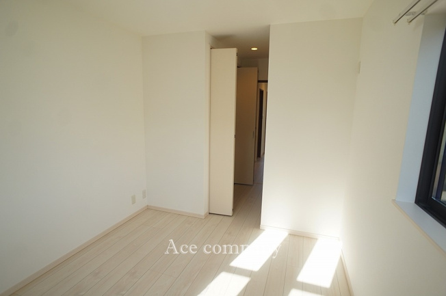 【子供部屋】 | 東大阪市稲田本町2丁目 | 【2階：洋室6.3帖】クローゼット完備です♪