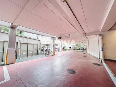 【ロビー】 | ライオンズマンション綾瀬・谷中公園 | 掲載の写真は退去前の写真となります。