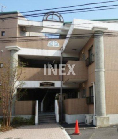 ロイヤルシャトー河原のエントランス