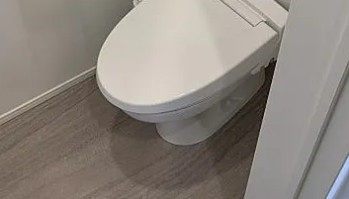 LAUREL宝町のトイレ