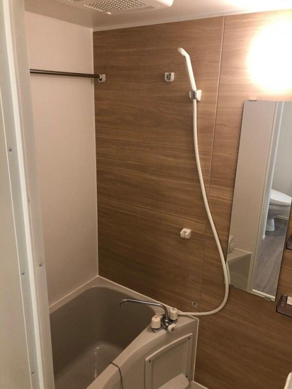 LAUREL宝町の浴室