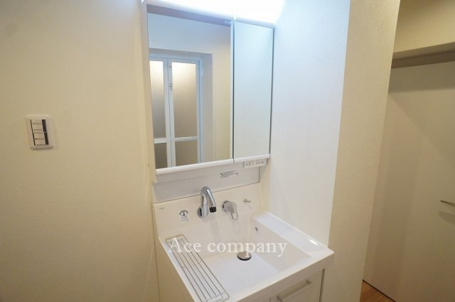 【独立洗面台】 | メガロコープ平野1号棟 | 洗面台新調です☆