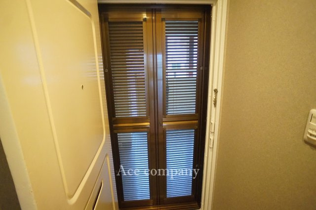 【玄関】 | メガロコープ平野1号棟 | 玄関網戸付きです☆