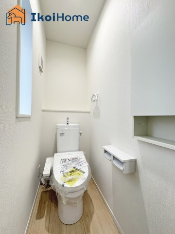 明石市二見町西二見第22　1号棟　新築戸建のトイレ|【ホームページに現地動画掲載中】●年中無休：当日予約可●1階・2階ウォッシュレット付のお手洗いです