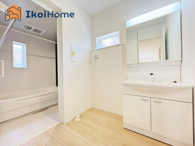 明石市二見町西二見第22　1号棟　新築戸建の洗面所|【ホームページに現地動画掲載中】●年中無休：当日予約可●畳２枚分の一般的な洗面室です