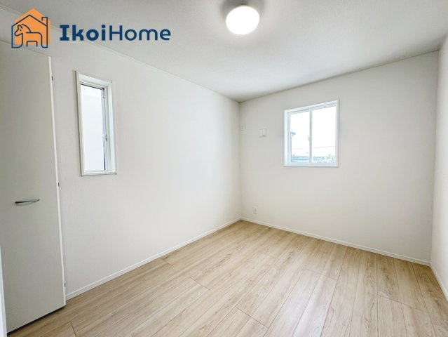 明石市二見町西二見第22　1号棟　新築戸建の子供部屋|【ホームページに現地動画掲載中】●年中無休：当日予約可●オプションでフローリング強化コーティング有