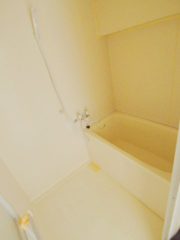 神田駅前ビルの浴室