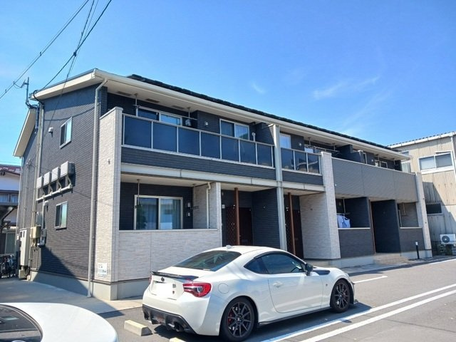 ジラソーレＢの外観