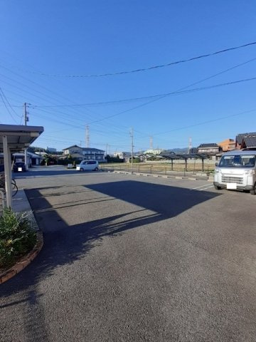 カーサ・ドマーニの駐車場