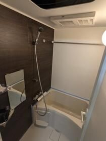 アピチェ南千住・0402の浴室