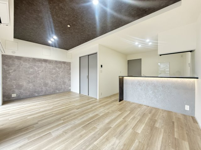 メゾンあづまの駐車場